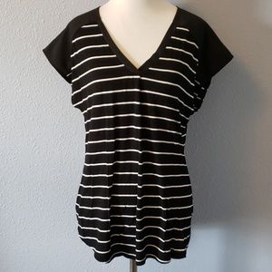 V-Neck Short Sleeve Top